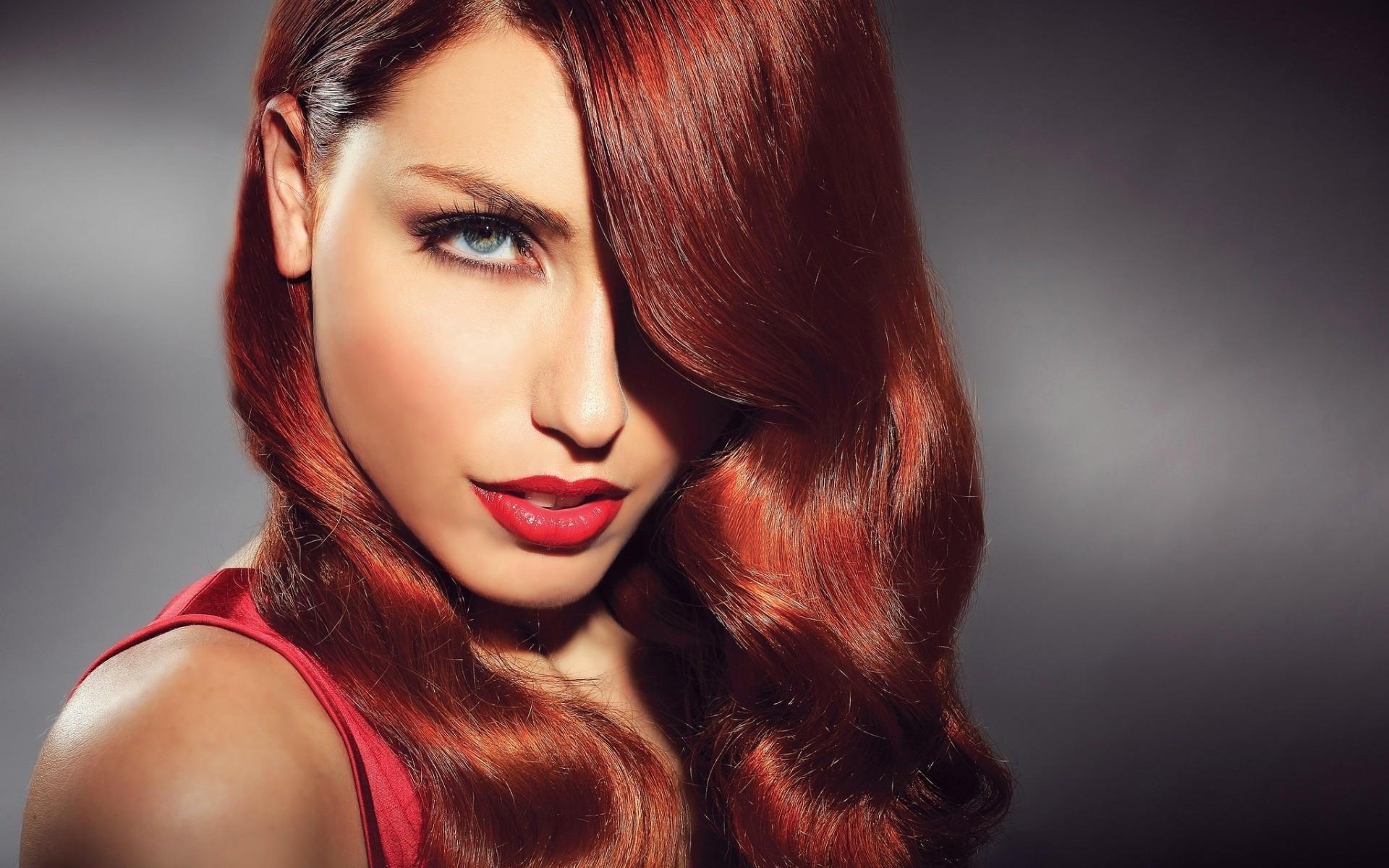 попробуйте -INK WORKS CLEARТ paul mitchell-